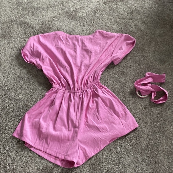 Fashion Nova Romper SIZE S - Picture 1 of 3